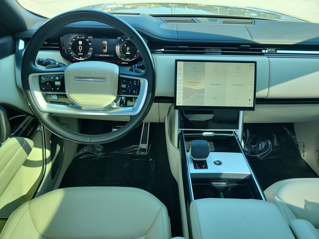 Certified 2024 Land Rover Range Rover Autobiography AWD/4WD image 18