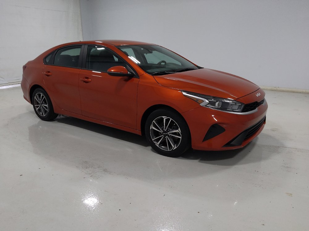 Used 2023 Kia Forte LXS w/ LXS Technology Package FWD image 11