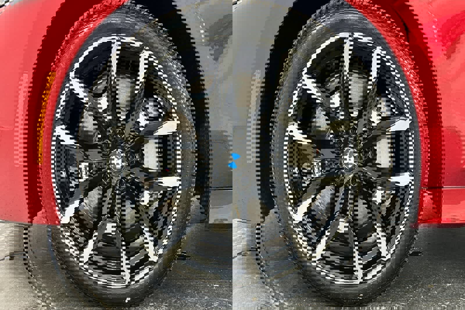 Used 2025 BMW 330i xDrive Sedan w/ M Sport Package image 24