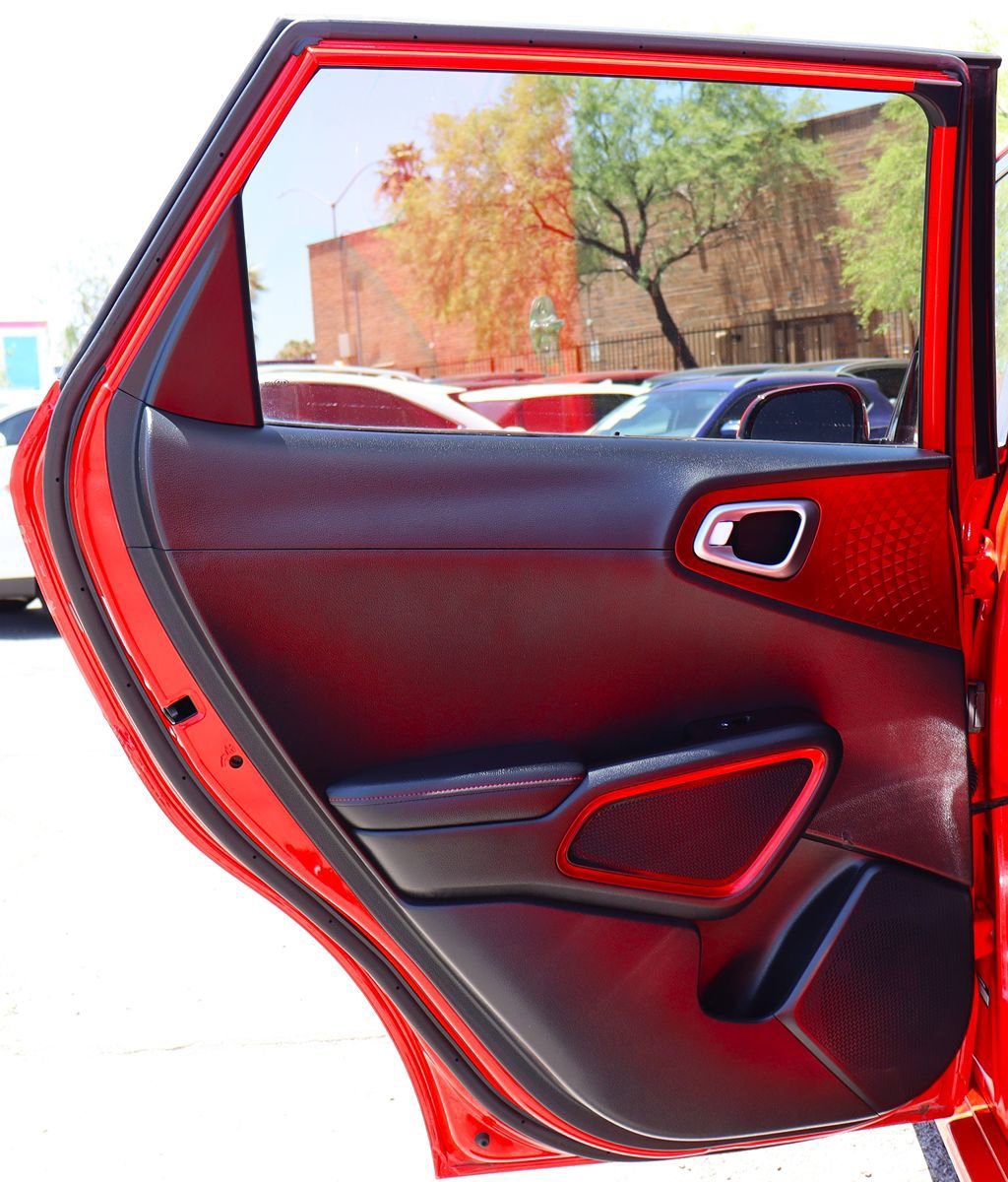 Used 2021 Kia Soul Turbo FWD image 29