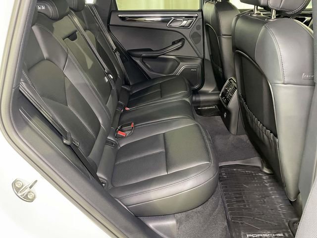 New 2026 Porsche Macan image 22
