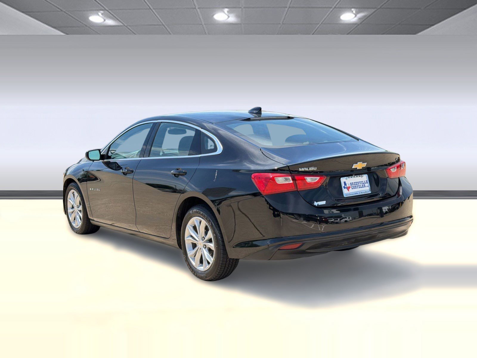 Used 2023 Chevrolet Malibu LT w/ Driver Confidence Package FWD image 3