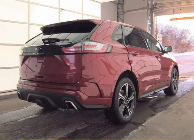 Used 2022 Ford Edge ST w/ Equipment Group 401A image 6
