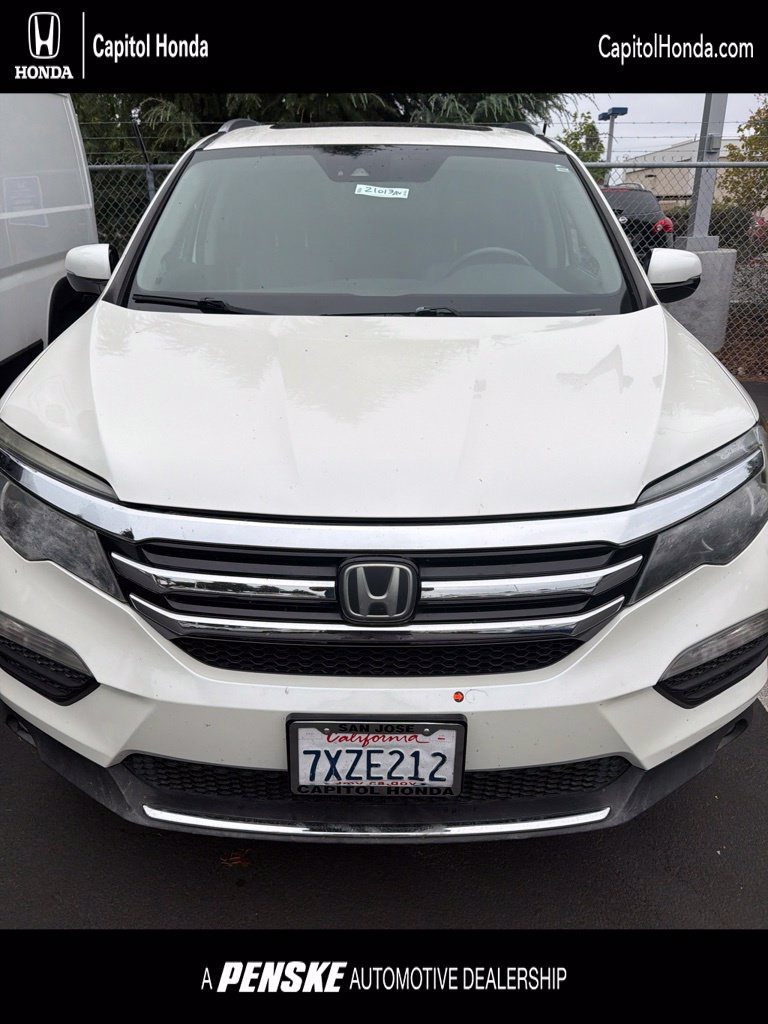 Used 2017 Honda Pilot Elite image 1
