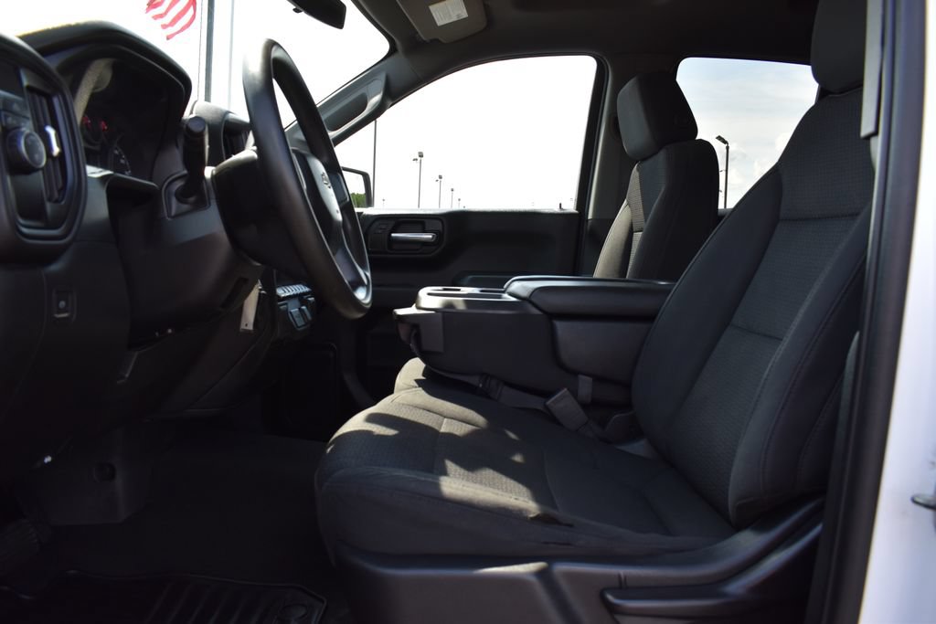 Used 2021 Chevrolet Silverado 1500 Custom RWD image 3
