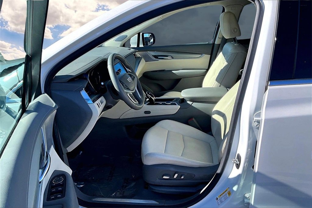 Certified 2022 Cadillac XT5 Premium Luxury image 21