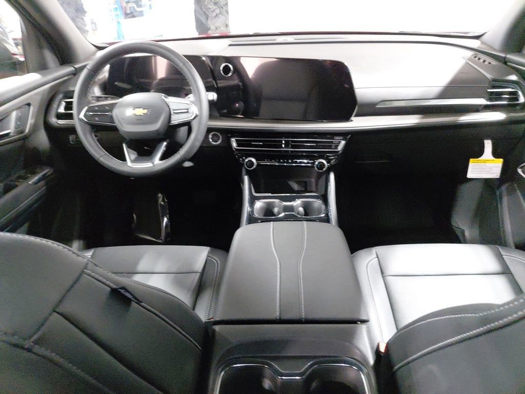 New 2026 Chevrolet Traverse LT w/ Driver Confidence Package image 3