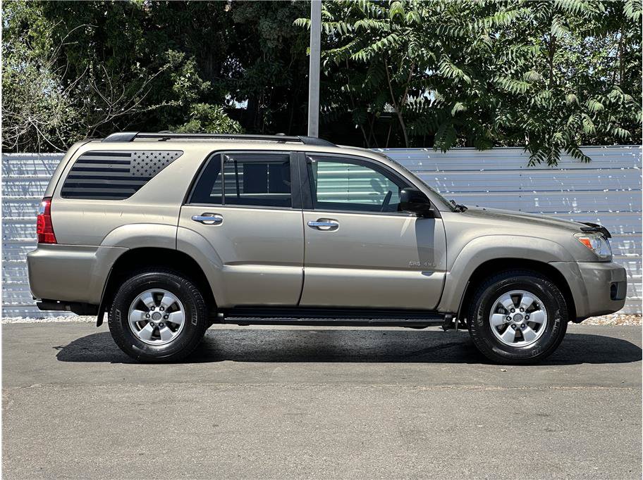 Used 2008 Toyota 4Runner SR5 AWD/4WD image 9