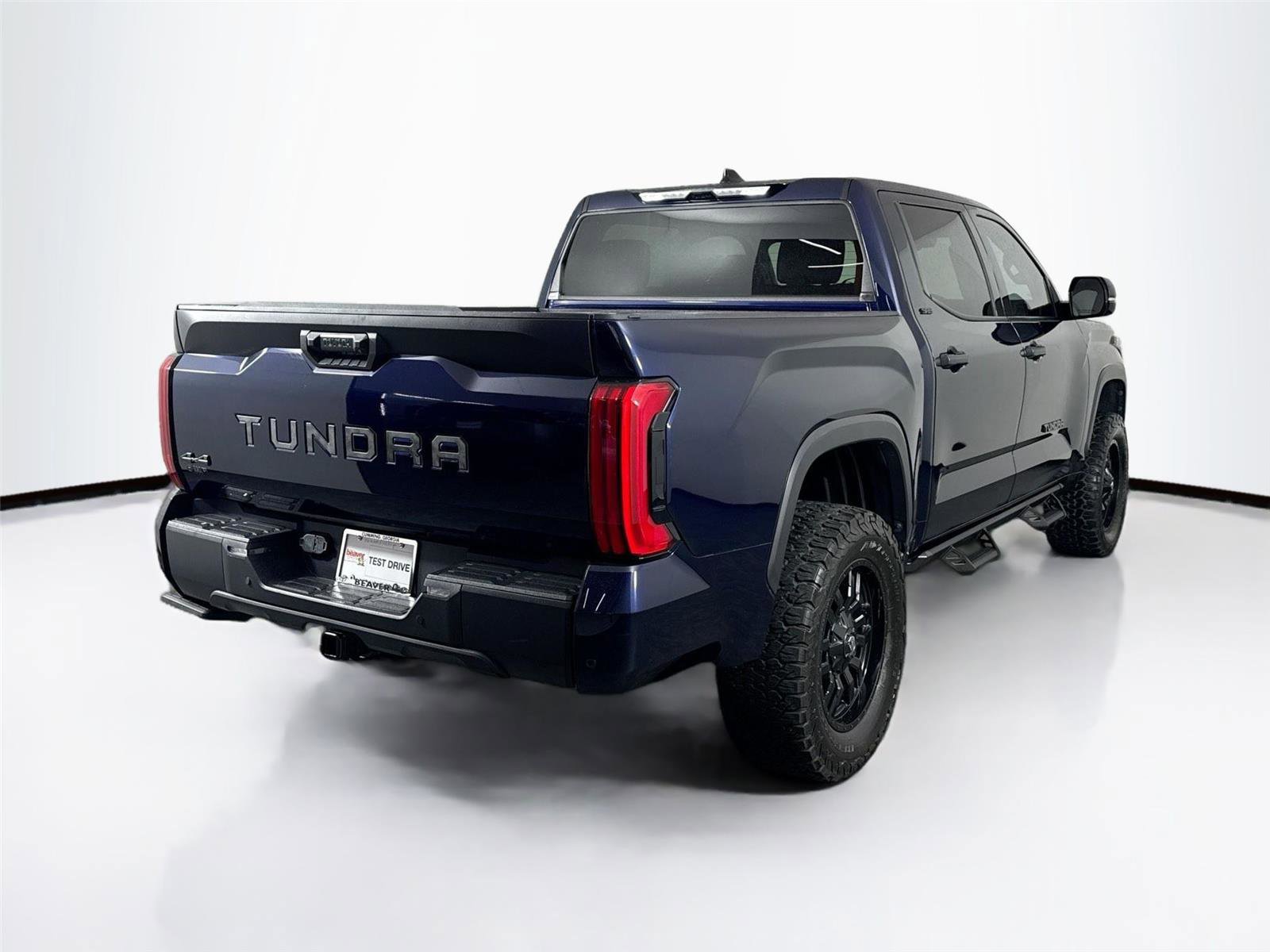 Used 2022 Toyota Tundra SR5 w/ SR5 Convenience Package image 10