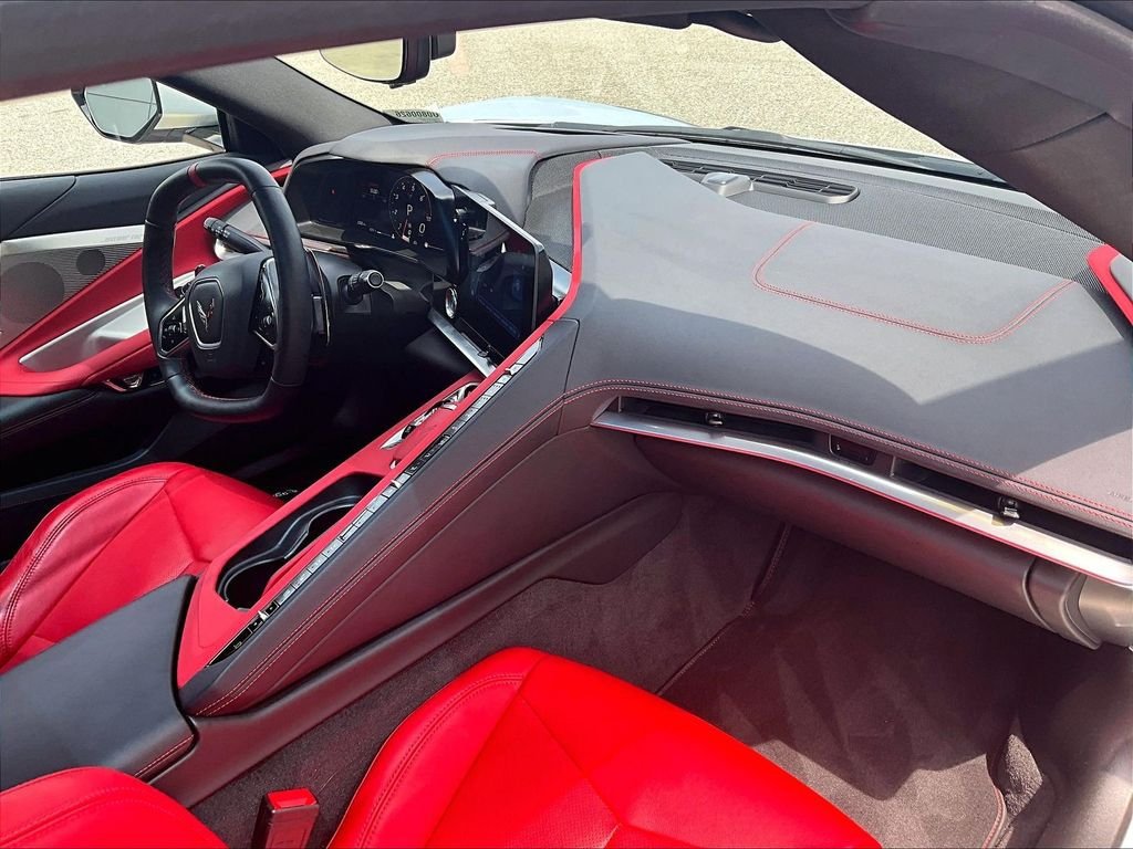 Used 2024 Chevrolet Corvette Stingray Preferred Cpe w/ Battery Protection Package RWD image 14