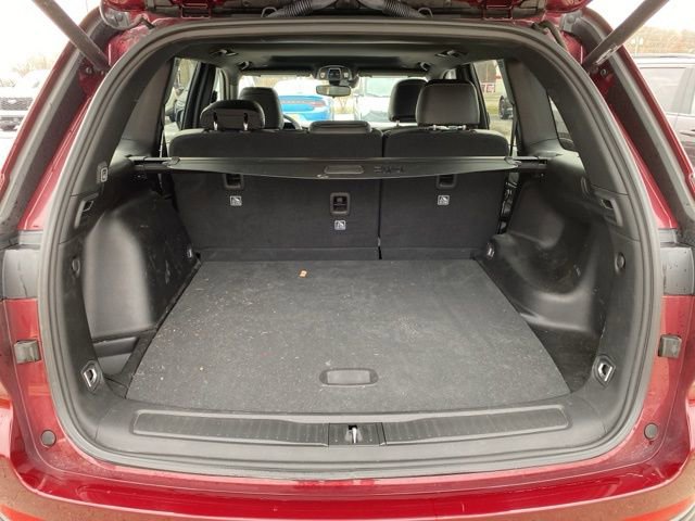 Used 2024 Jeep Grand Cherokee Altitude image 5