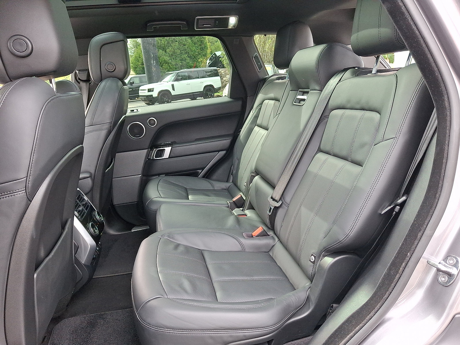 Used 2021 Land Rover Range Rover Sport HSE Silver Edition AWD/4WD image 20
