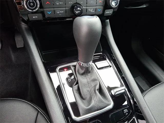 Certified 2024 Jeep Compass Limited image 12