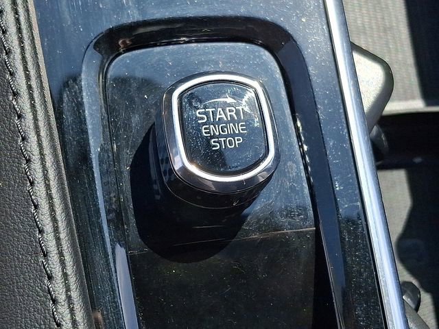 Used 2023 Volvo XC90 B6 Plus w/ Protection Package Premier image 29