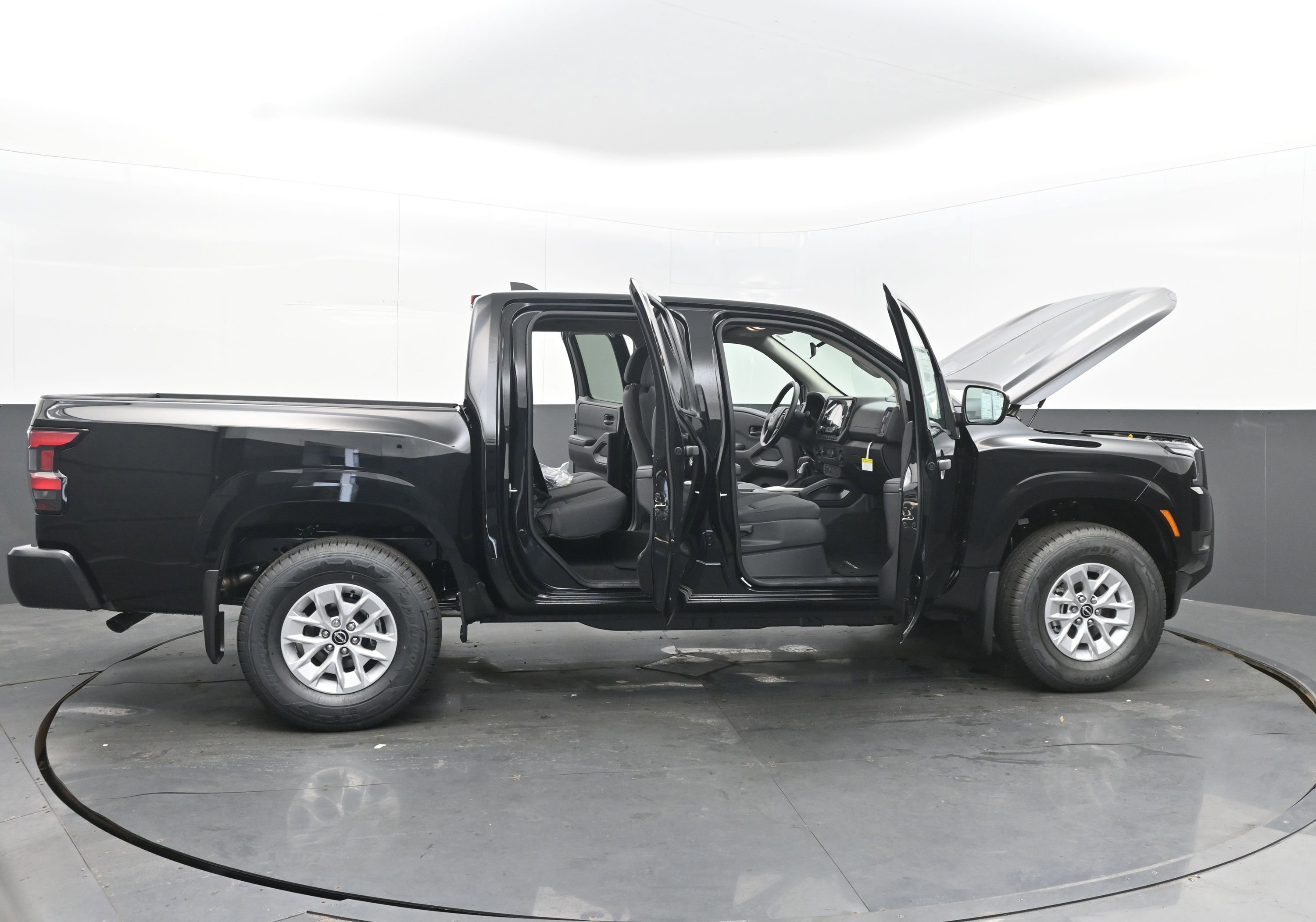 New 2026 Nissan Frontier S image 43