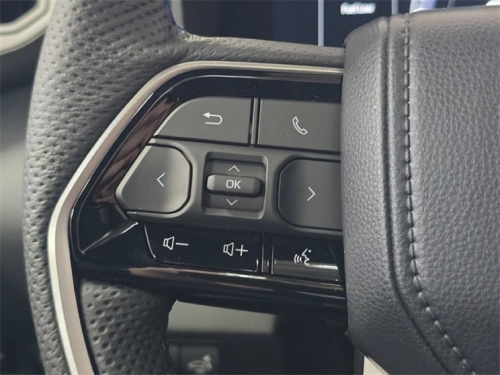 New 2026 Toyota Tundra Platinum AWD/4WD image 39
