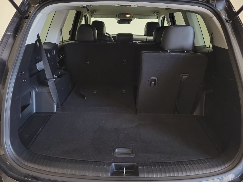 Used 2024 Kia Telluride LX FWD image 24