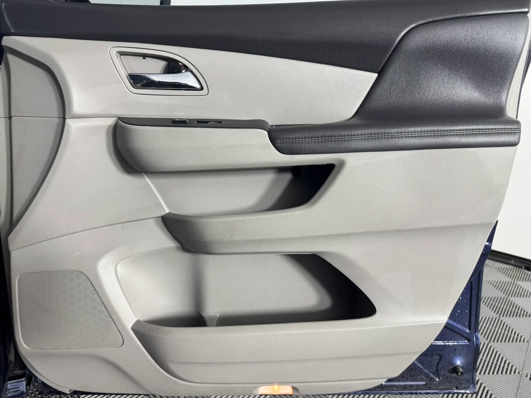Used 2015 Honda Odyssey EX-L image 43