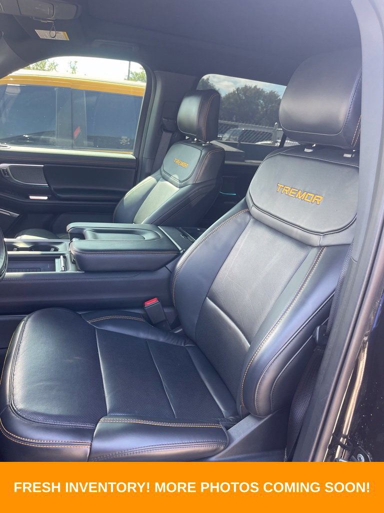 Used 2025 Ford Expedition Tremor AWD/4WD image 5