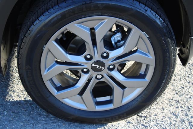 Used 2024 Kia Seltos S image 10