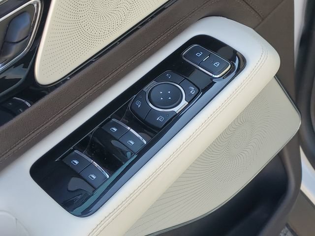 Used 2023 Lincoln Aviator Black Label w/ Dynamic Handling Package AWD/4WD image 6