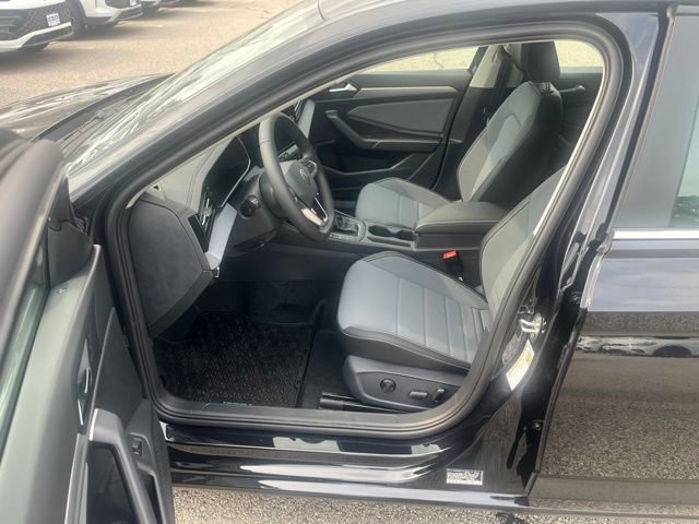 New 2026 Volkswagen Jetta SE FWD image 15