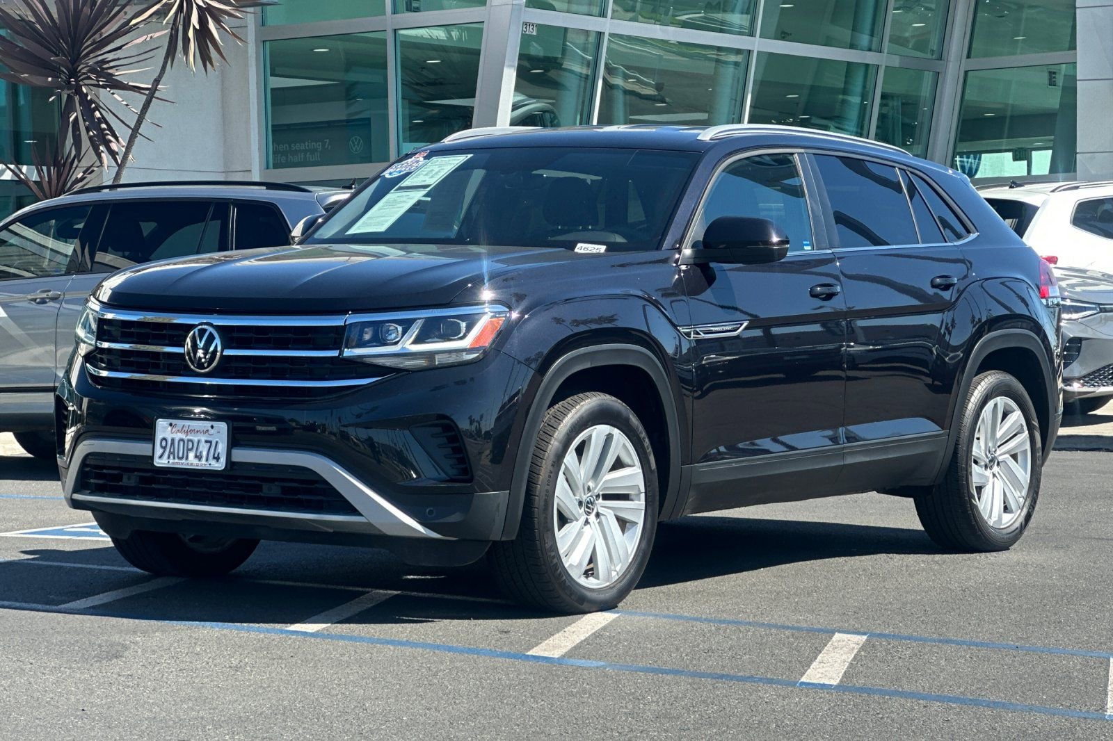 Used 2022 Volkswagen Atlas Cross Sport SE image 8