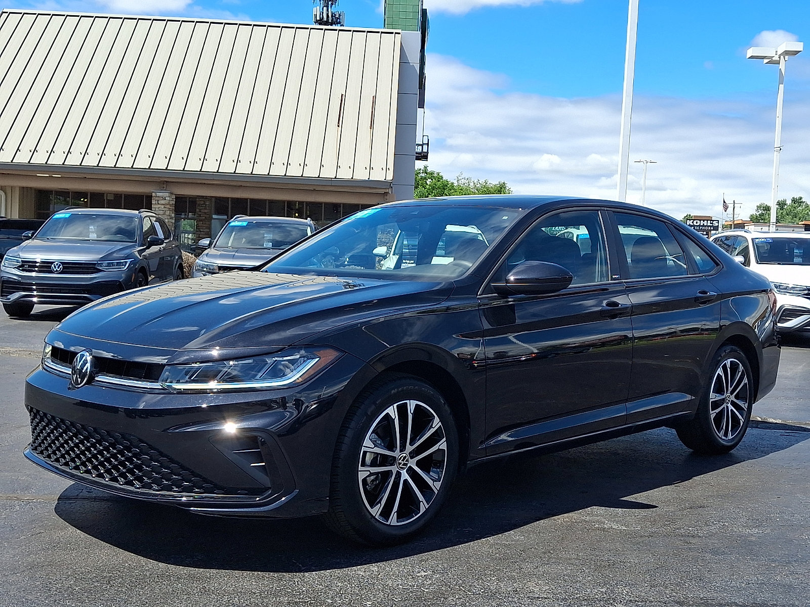 Certified 2025 Volkswagen Jetta Sport FWD image 3