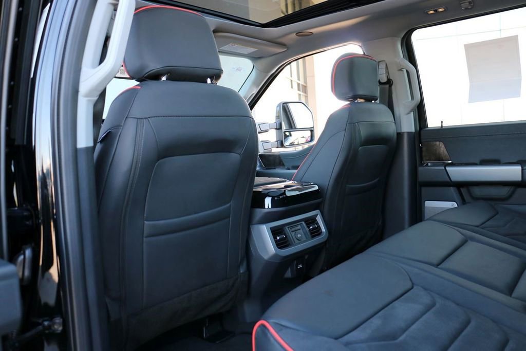 New 2026 Ford F250 Lariat w/ Black Appearance Package image 24