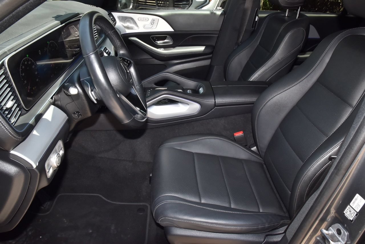 Used 2024 Mercedes-Benz GLS 450 4MATIC image 13