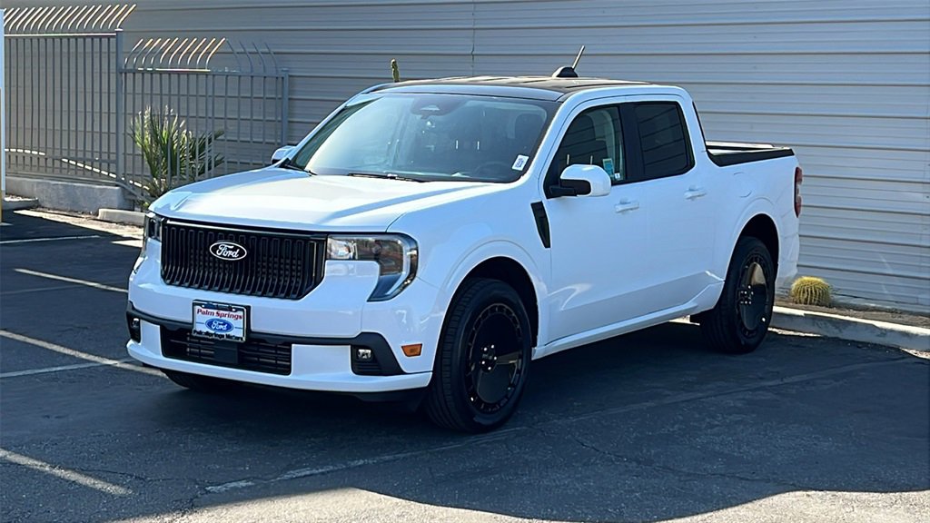 New 2025 Ford Maverick Lobo image 3