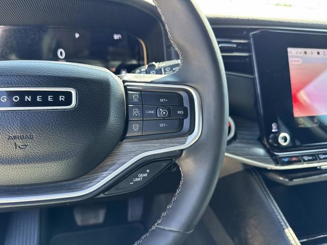 Used 2024 Jeep Wagoneer L Series III w/ Flexible Seating Group image 28