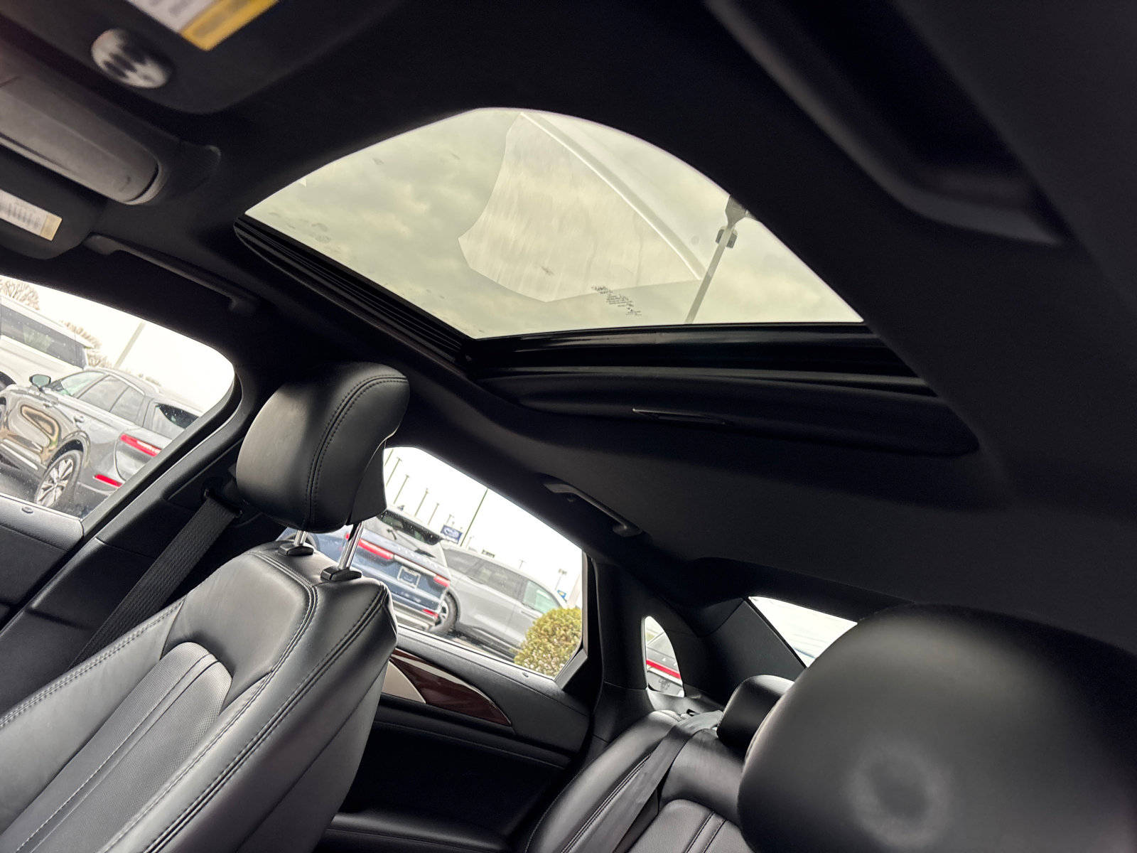 Used 2019 Lincoln MKZ Reserve image 25