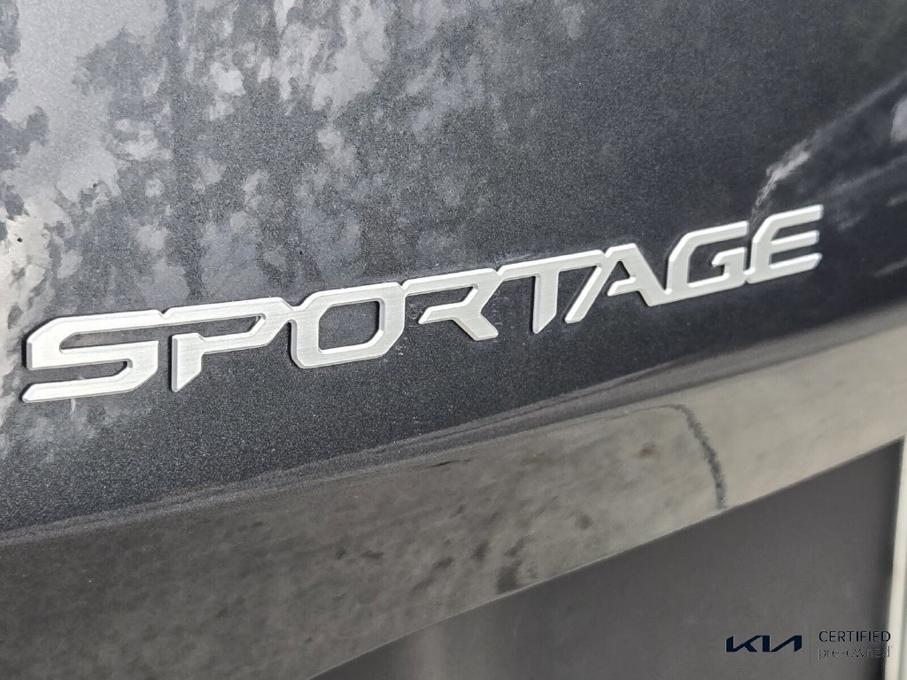 Certified 2023 Kia Sportage EX FWD image 15