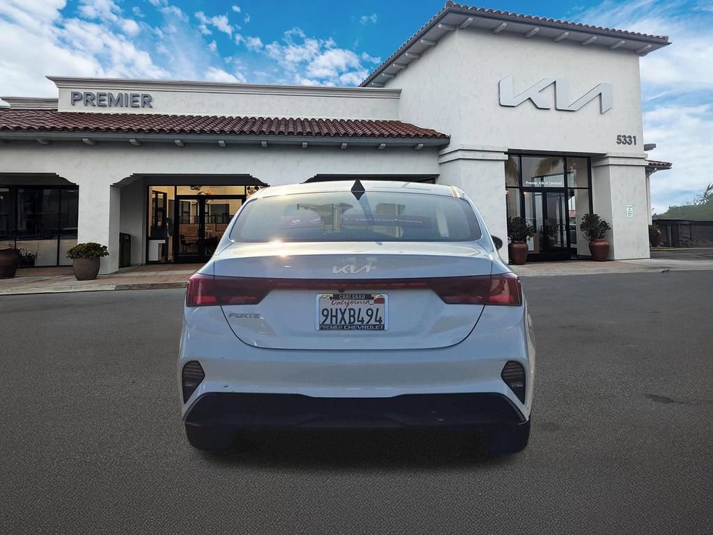 Certified 2023 Kia Forte LXS FWD image 7