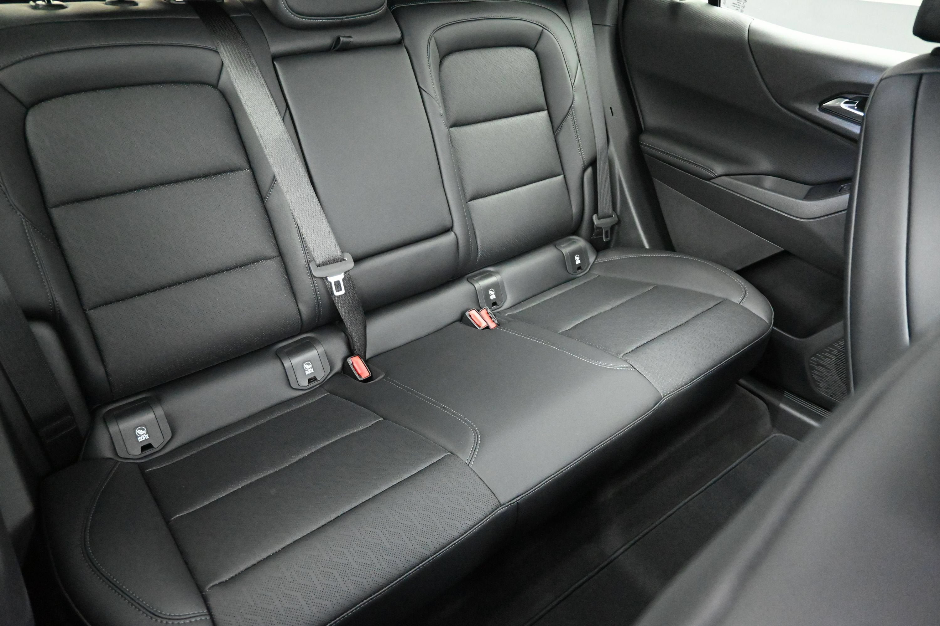 New 2027 Chevrolet Equinox LT w/ Convenience Package II FWD image 33