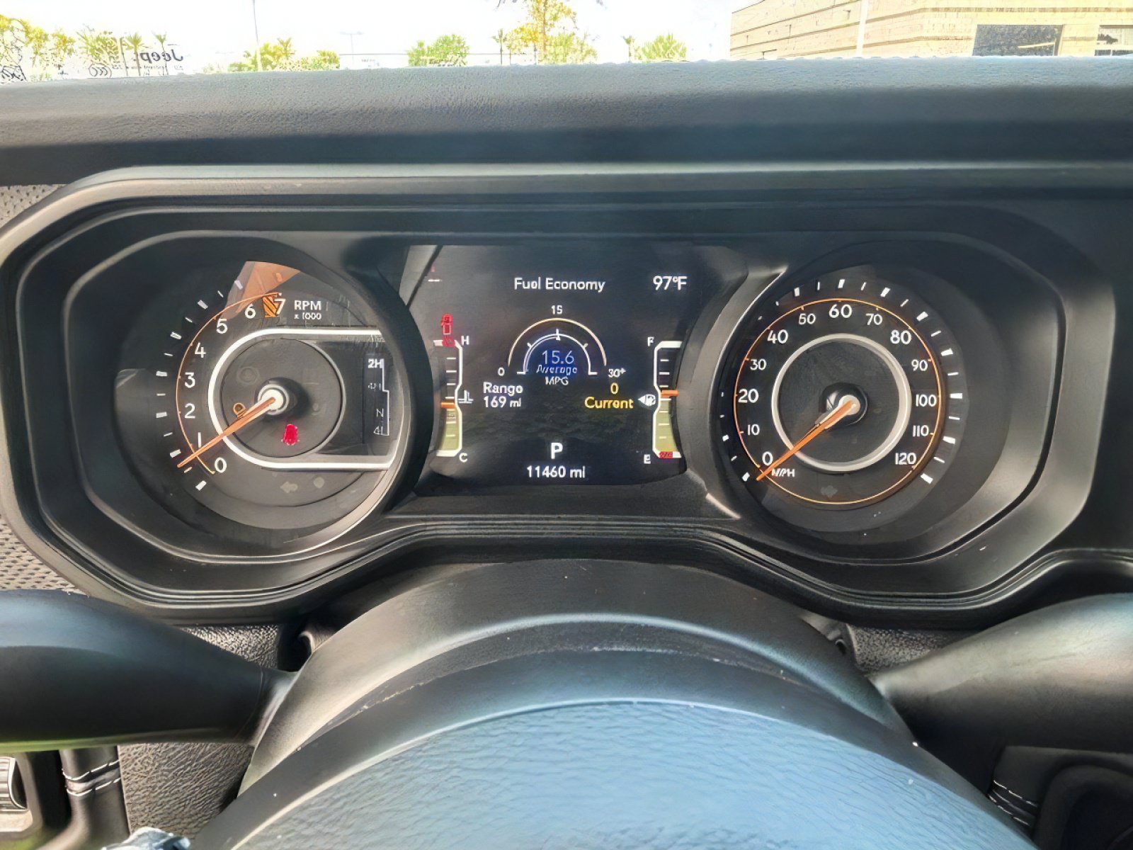 Used 2025 Jeep Gladiator Rubicon w/ Steel Bumper Group AWD/4WD image 13