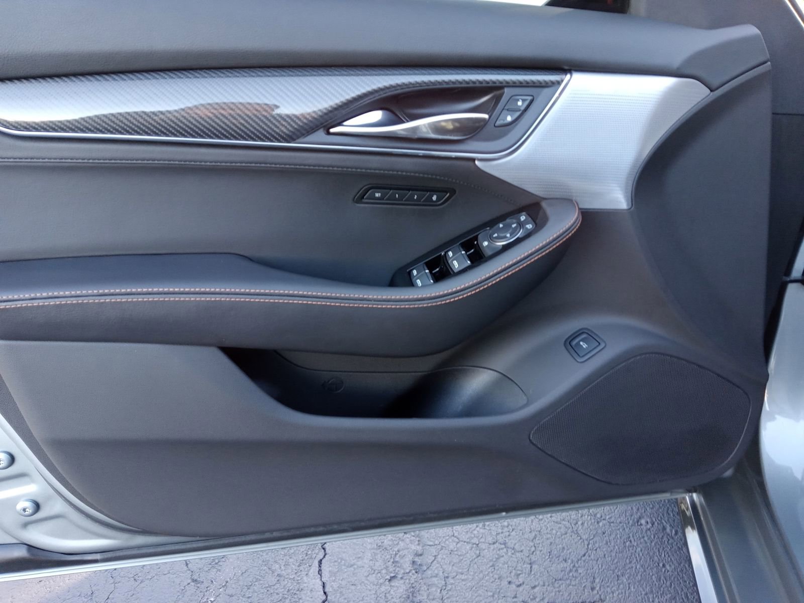 Certified 2023 Cadillac CT5 Sport w/ LPO, ONYX Package image 11