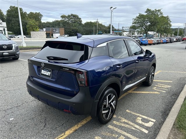 Certified 2025 Nissan Kicks SV image 8