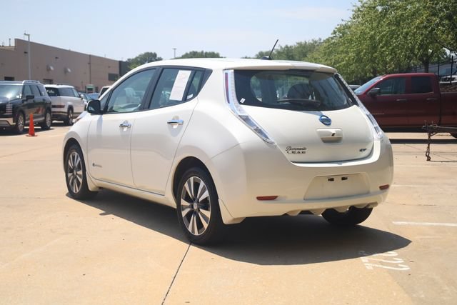 Used 2015 Nissan Leaf SL w/ Premium Package FWD image 7