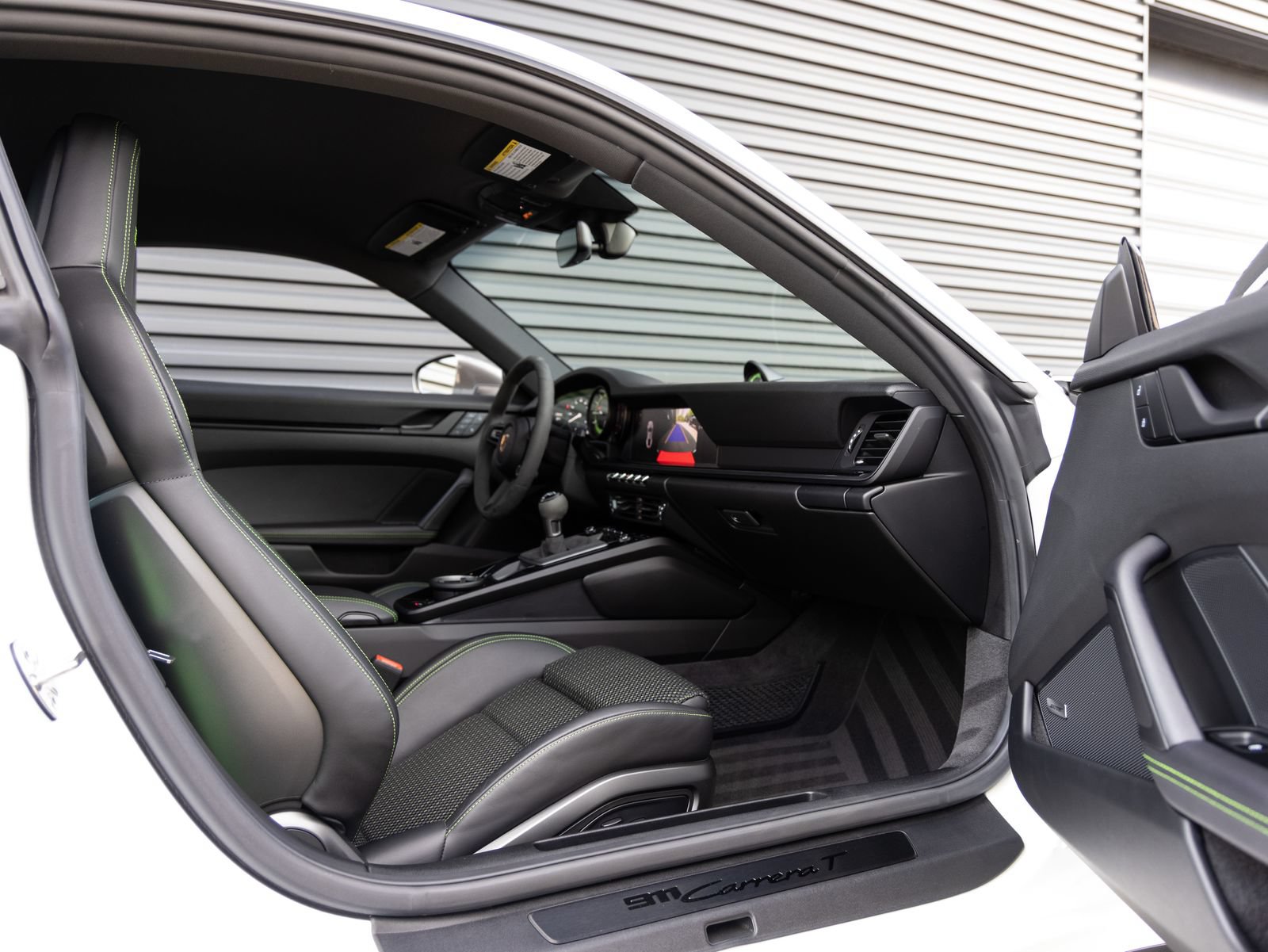 Used 2024 Porsche 911 Carrera T RWD image 29