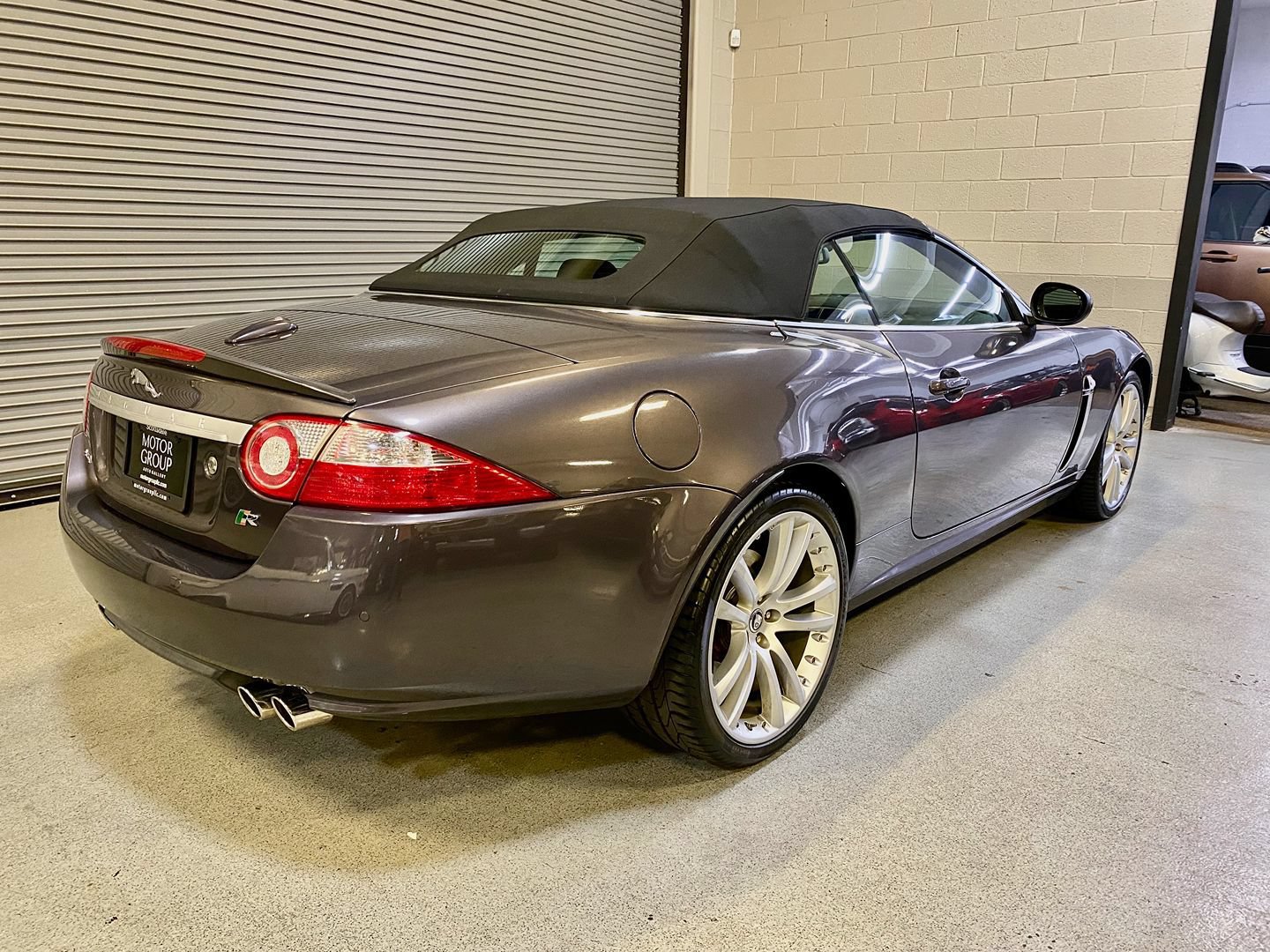 Used 2008 Jaguar XKR R RWD image 10