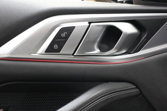 Used 2024 BMW 430i Convertible RWD image 25