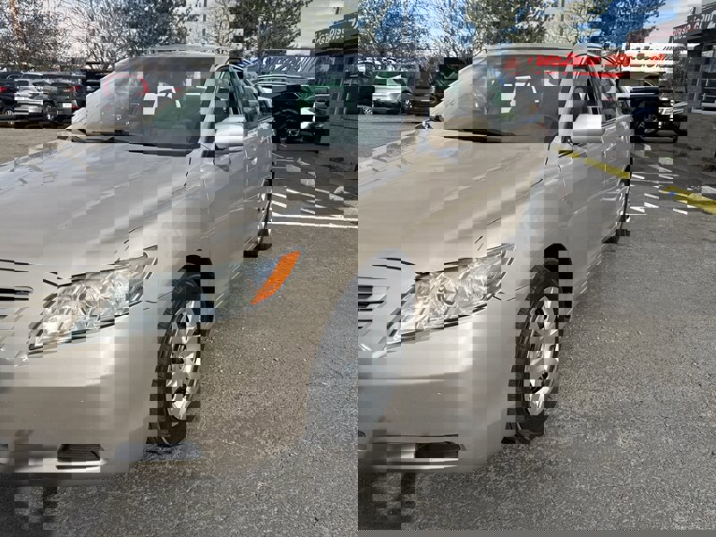 Used 2009 Toyota Camry LE FWD image 13