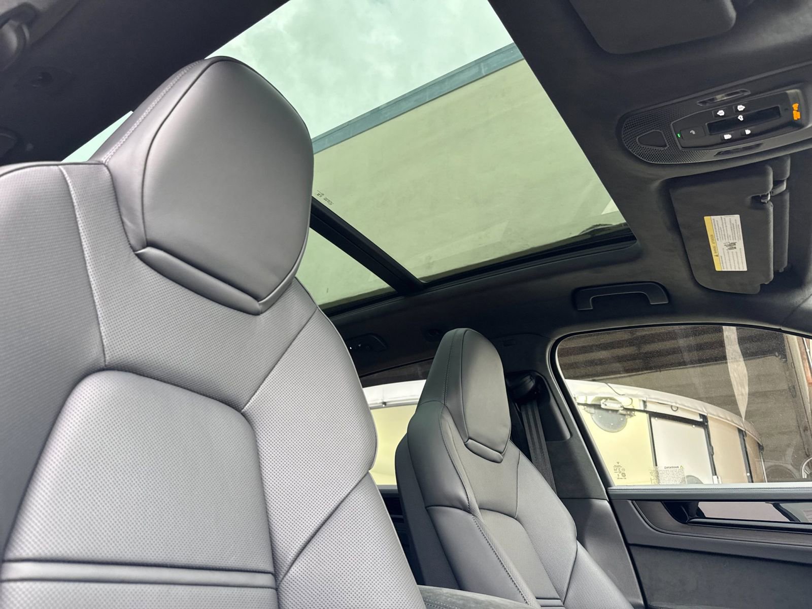 New 2026 Porsche Cayenne GTS image 19