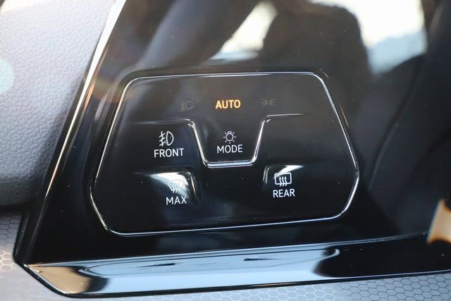 Used 2023 Volkswagen GTI Autobahn image 37