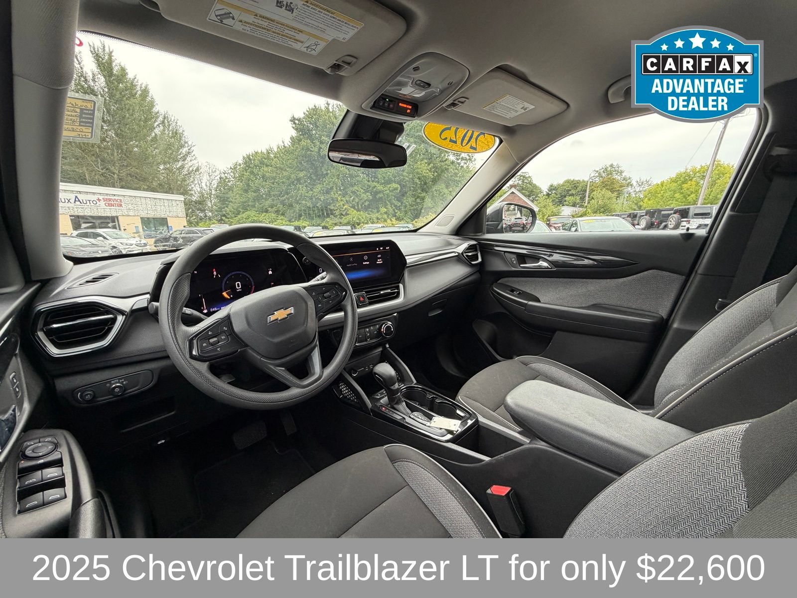 Used 2025 Chevrolet TrailBlazer LT AWD/4WD image 10