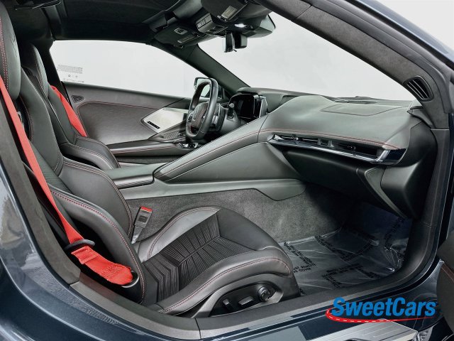 Used 2020 Chevrolet Corvette Stingray Premium Cpe w/ 3LT Preferred Equipment Group RWD image 10