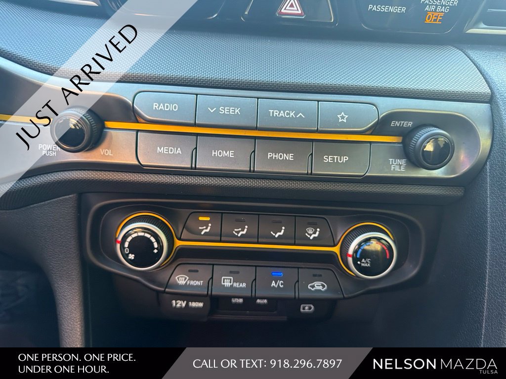 Used 2020 Hyundai Veloster Turbo R-Spec FWD image 11