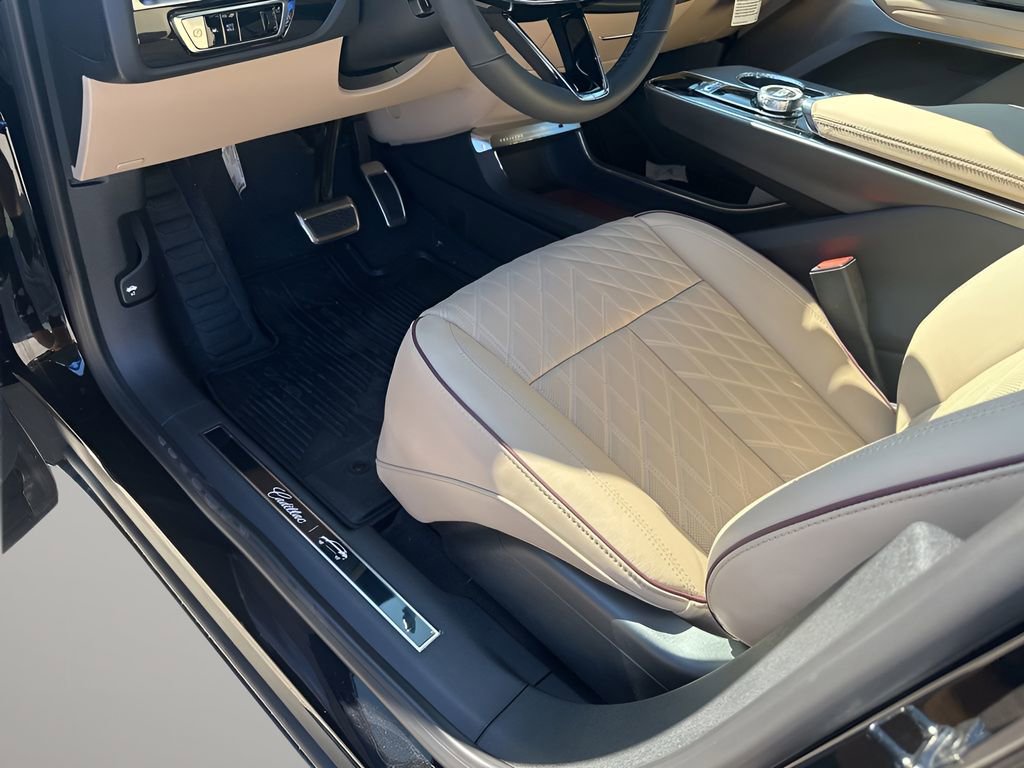 New 2026 Cadillac Lyriq Signature Luxury w/ Nappa Leather Package image 25